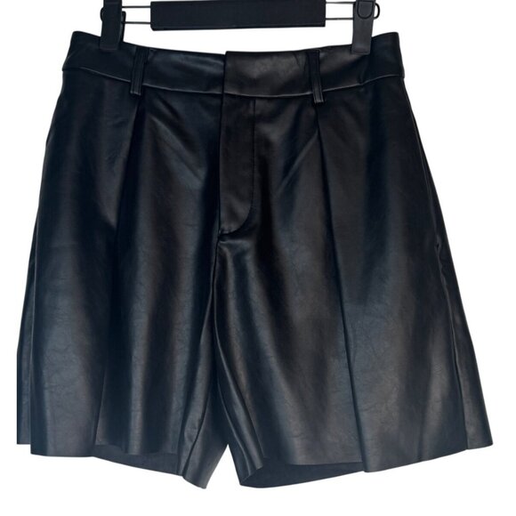 2/$30 NWT Choosy Size 4 Black Faux Leather Shorts Womens - Picture 1 of 16